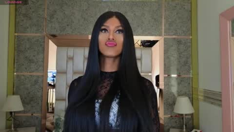 Snapshot of beauty_nina chatting on 05/17/26, 01:18 beauty_nina online show from 05/17/26, 01:18