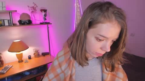 Eliise online show from 12/03/24, 11:01