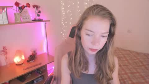 Eliise online show from 09/22/25, 09:00