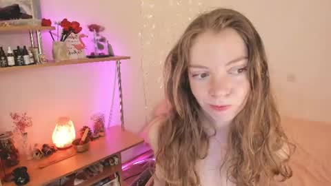 Eliise online show from 06/15/26, 07:43