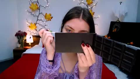 Gloria online show from 10/31/25, 12:06