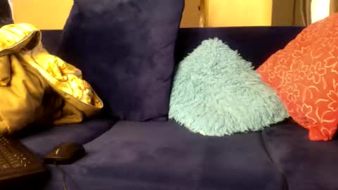 Snapshot of beautygirls_ chatting on 10/07/25, 12:35 beautygirls_ online show from 10/07/25, 12:35