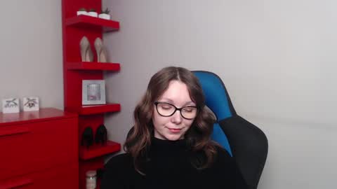 Snapshot of beautyzoexx chatting on 02/18/25, 10:38 Zoe online show from 02/18/25, 10:38