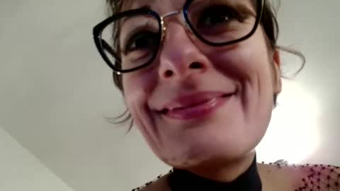 Snapshot of bebacksooon chatting on 02/02/26, 07:56 Raluca online show from 02/02/26, 07:56