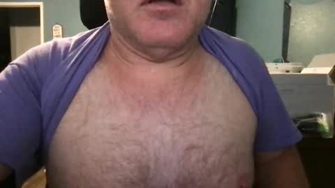 Snapshot of beckster040 chatting on 07/03/26, 06:20 beckster online show from 07/03/26, 06:20