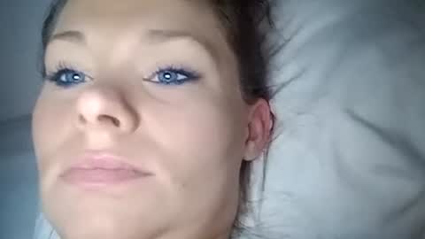 Snapshot of becky2994 chatting on 11/26/25, 09:21 BECKY BOO online show from 11/26/25, 09:21