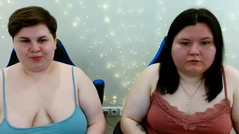 Snapshot of beckyandellen chatting on 06/02/26, 09:11 BeckyAndEllen online show from 06/02/26, 09:11