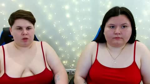 Snapshot of beckyandellen chatting on 06/08/26, 08:48 BeckyAndEllen online show from 06/08/26, 08:48