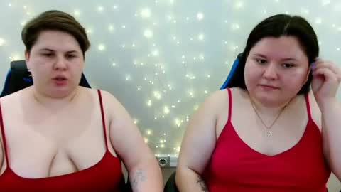Snapshot of beckyandellen chatting on 08/01/26, 10:03 BeckyAndEllen online show from 08/01/26, 10:03