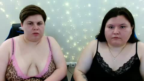 Snapshot of beckyandellen chatting on 08/02/26, 10:14 BeckyAndEllen online show from 08/02/26, 10:14