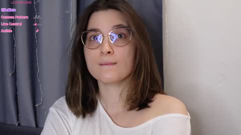 Snapshot of beckymartens chatting on 09/12/25, 02:11 BeckyMartens come join me on while im offline here online show from 09/12/25, 02:11