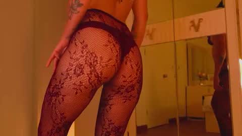 Violet online show from 03/16/26, 11:58