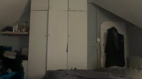 Snapshot of bedfordbottom26 chatting on 03/22/26, 12:36 bedfordbottom26 online show from 03/22/26, 12:36