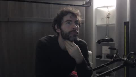 Snapshot of bedghost chatting on 01/31/26, 07:56 bedghost online show from 01/31/26, 07:56