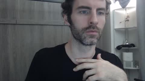 Snapshot of bedghost chatting on 04/05/26, 11:13 bedghost online show from 04/05/26, 11:13