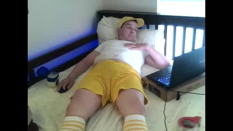 Snapshot of bedwetboy chatting on 05/22/26, 10:59 Bedwetboys online show from 05/22/26, 10:59