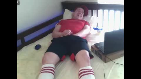 Snapshot of bedwetboy chatting on 05/24/26, 01:49 Bedwetboys online show from 05/24/26, 01:49