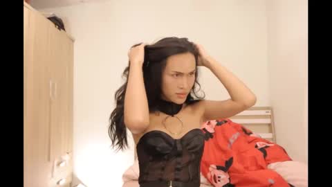 bee_thai online show from 02/12/25, 06:51