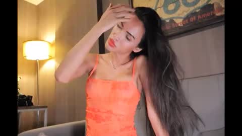 bee_thai online show from 03/11/26, 09:32