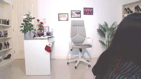 Bee if you ever see the girl who can take 12 inch all the way inside the ass try me online show from 01/14/25, 03:11