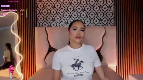 Snapshot of beella_tay1 chatting on 02/05/26, 12:10 BELLA online show from 02/05/26, 12:10