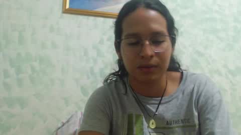 Snapshot of beentage chatting on 12/23/24, 01:51 Alex online show from 12/23/24, 01:51