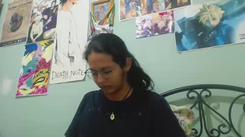 Snapshot of beentage chatting on 12/25/24, 09:33 Alex online show from 12/25/24, 09:33