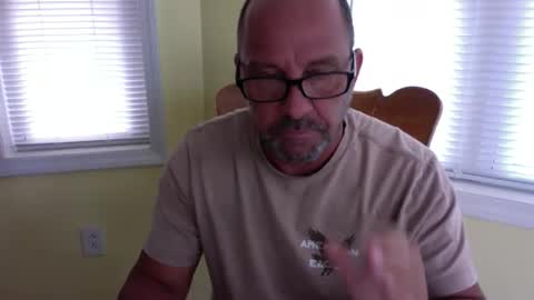 Luckyone online show from 04/23/26, 07:27