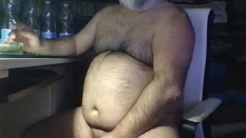 Snapshot of beers19 chatting on 01/11/26, 03:06 beers19 online show from 01/11/26, 03:06