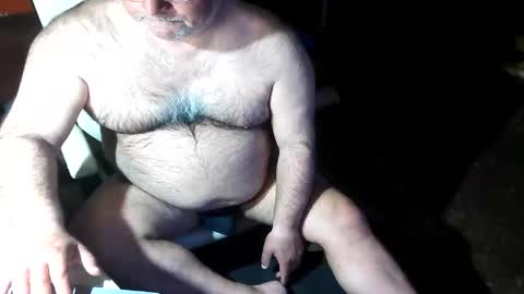 Snapshot of beers19 chatting on 02/27/26, 03:23 beers19 online show from 02/27/26, 03:23