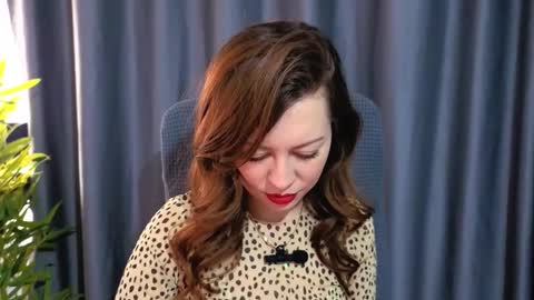 Nina online show from 02/05/26, 06:51