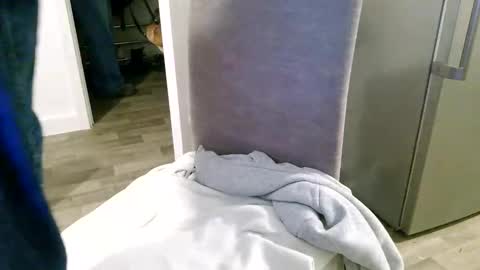 Snapshot of behindcloseddoors39 chatting on 11/23/25, 12:43 behindcloseddoors8 online show from 11/23/25, 12:43