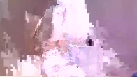 Snapshot of behla_rouseh chatting on 10/26/25, 01:11 Behla Rouseh online show from 10/26/25, 01:11