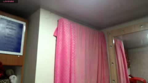 Snapshot of bekkasquirt chatting on 03/09/25, 12:10 bekkasquirt online show from 03/09/25, 12:10