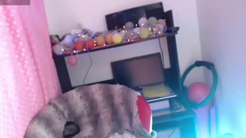 Snapshot of bekkasquirt chatting on 04/07/26, 07:58 bekkasquirt online show from 04/07/26, 07:58