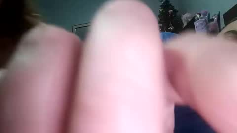 kevin and Bella online show from 12/21/25, 11:23