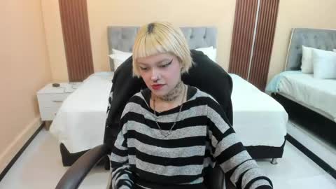 Bela online show from 04/25/26, 01:03