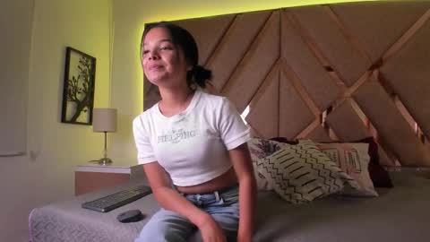 Snapshot of belhalawuo chatting on 03/26/26, 08:03 Belha online show from 03/26/26, 08:03