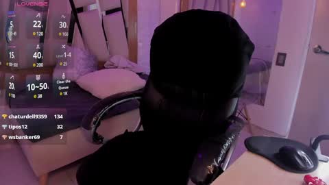 Snapshot of belinda_ws chatting on 01/16/25, 04:39 Bella online show from 01/16/25, 04:39