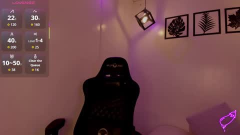 Snapshot of belinda_ws chatting on 09/14/25, 08:30 Bella online show from 09/14/25, 08:30