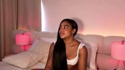 Snapshot of belkis_mills chatting on 11/11/25, 06:19 Belkis online show from 11/11/25, 06:19