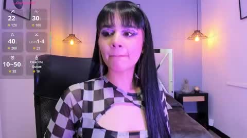 Snapshot of bell_marinny chatting on 12/16/25, 02:38 Bell online show from 12/16/25, 02:38