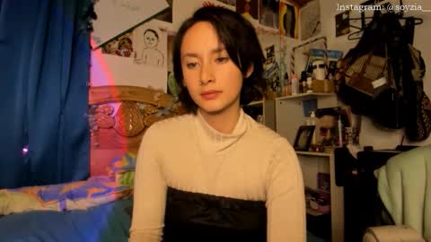 Snapshot of bella__w chatting on 03/19/26, 03:10 Zia online show from 03/19/26, 03:10