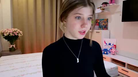 Snapshot of bella_amoury chatting on 03/02/26, 09:32 Bella online show from 03/02/26, 09:32