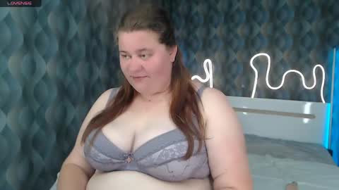 bella_blvack online show from 05/25/26, 05:52