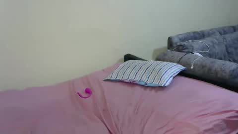 bella_c8 online show from 02/26/26, 03:00