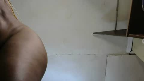 bella_c8 online show from 06/26/26, 05:56