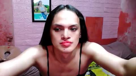 Snapshot of bella_ciaox chatting on 05/12/26, 11:29 Bella Barbie online show from 05/12/26, 11:29