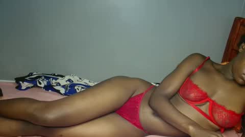 Snapshot of bella_cocy chatting on 06/01/26, 05:47 cocy online show from 06/01/26, 05:47
