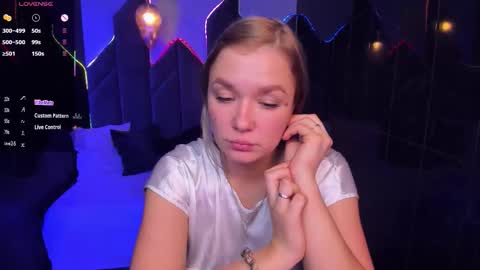 Bella online show from 11/13/25, 05:56